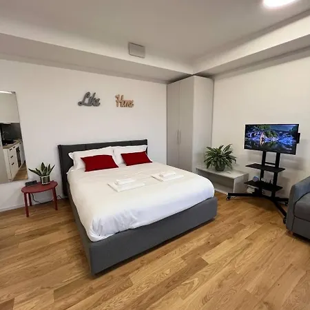 Likehome Portareno Monolocale Exclusive - 4 Pxs Ferrara